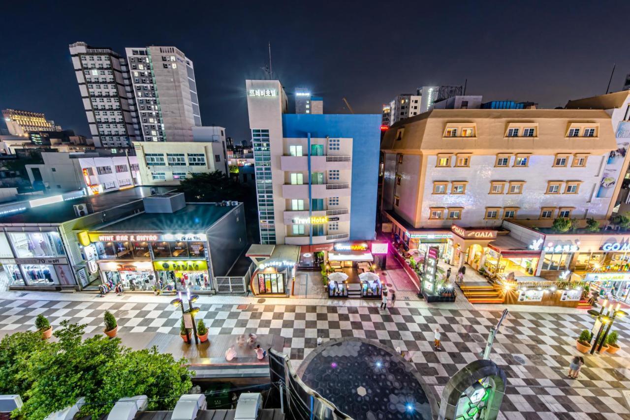 Trevi Hotel Чечжу Екстер'єр фото