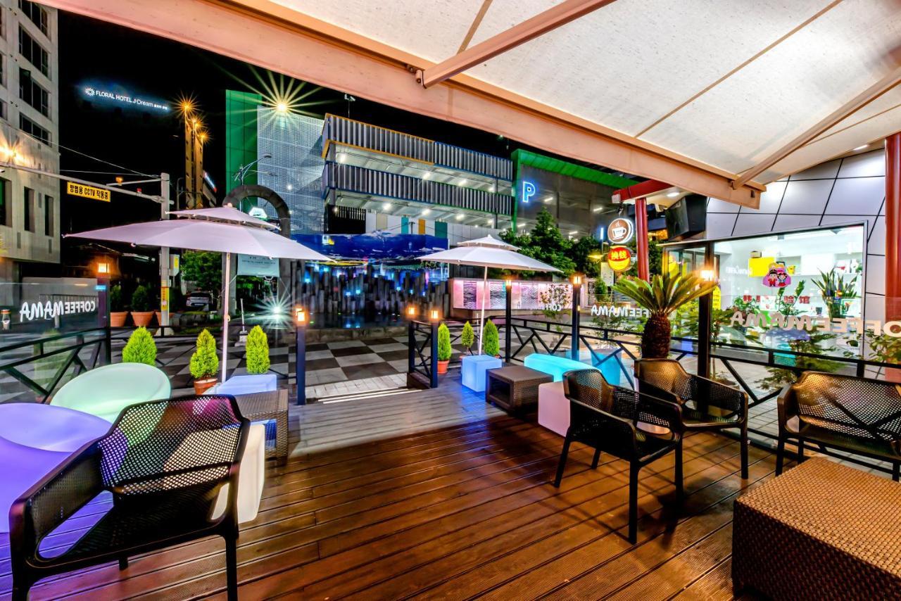 Trevi Hotel Чечжу Екстер'єр фото