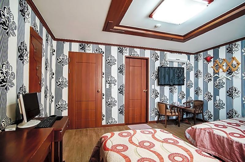 Trevi Hotel Чечжу Екстер'єр фото