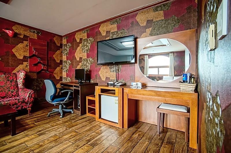 Trevi Hotel Чечжу Екстер'єр фото